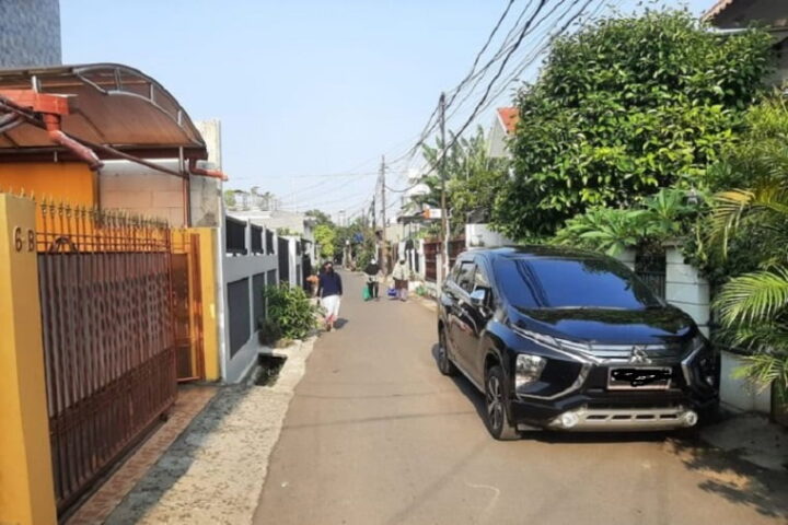 Aturan dan Dasar Hukum Parkir Mobil di Depan Rumah Sendiri. Hati-hati Kendaraanmu Bisa Diderek Paksa! | Rumah123.com